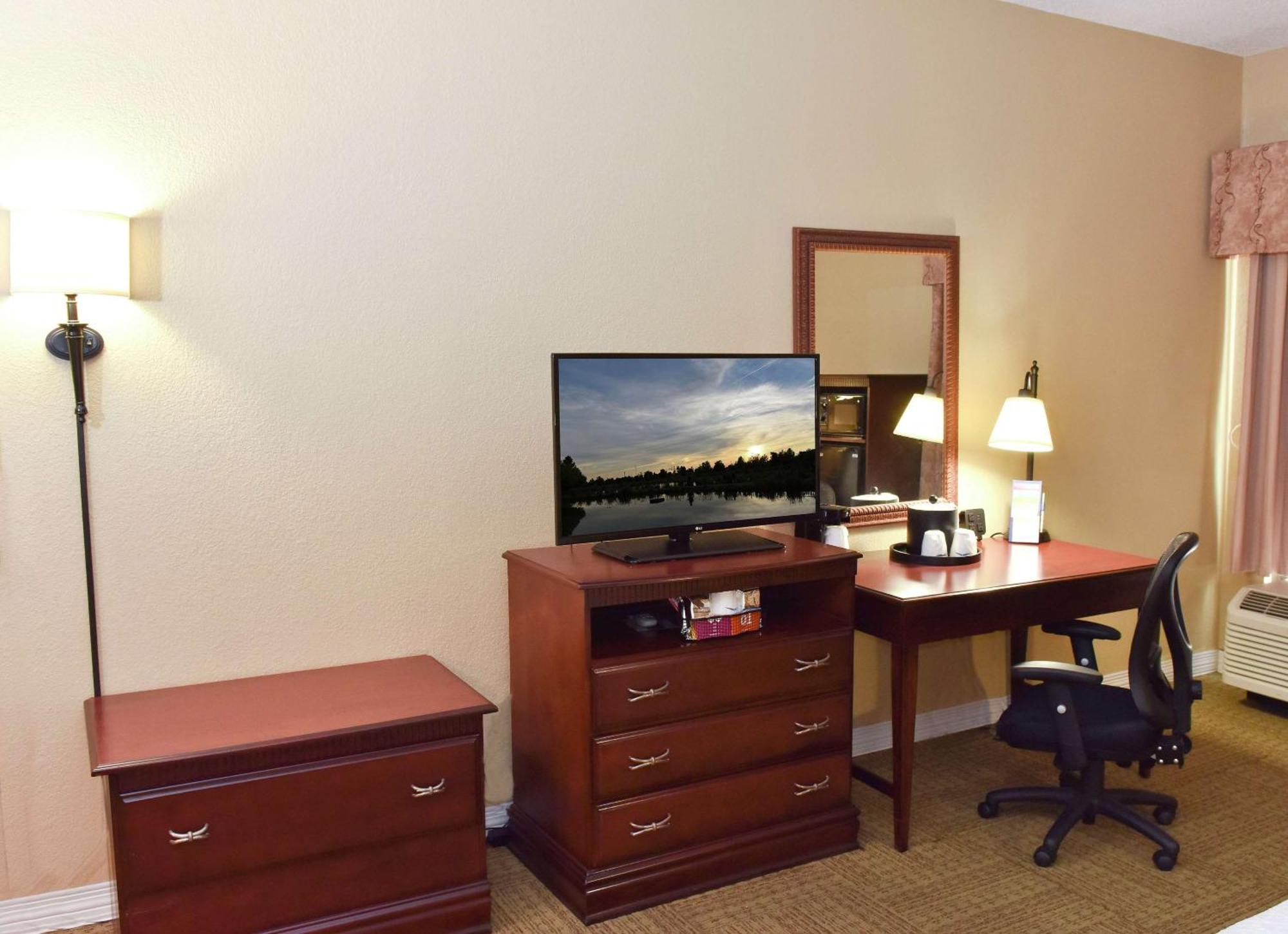 Hampton Inn רסטון מראה חיצוני תמונה