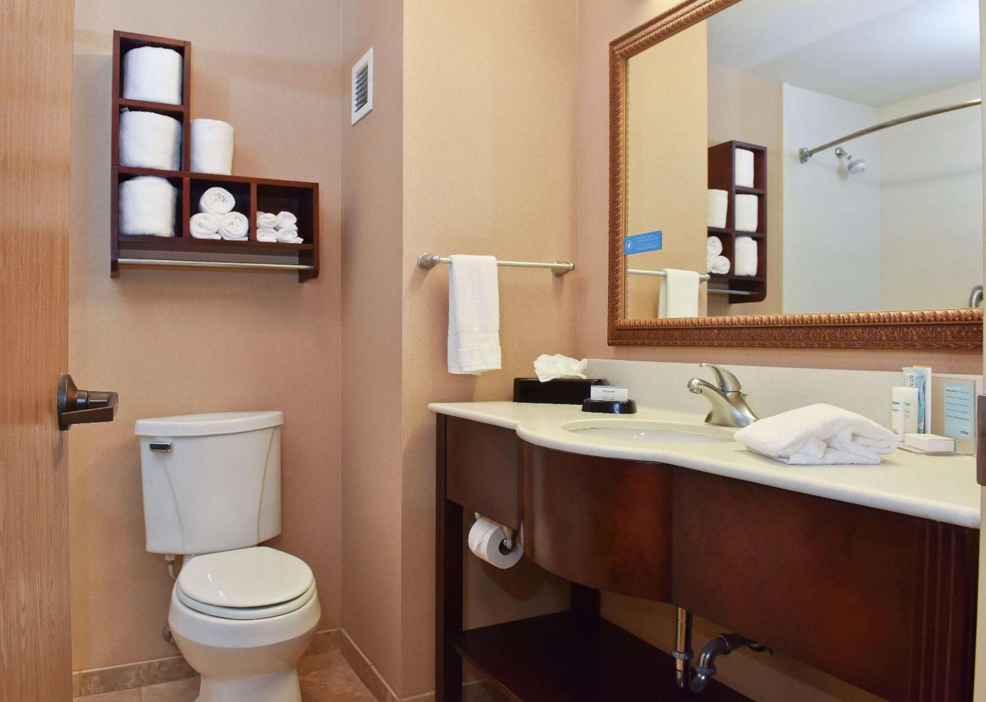 Hampton Inn רסטון מראה חיצוני תמונה