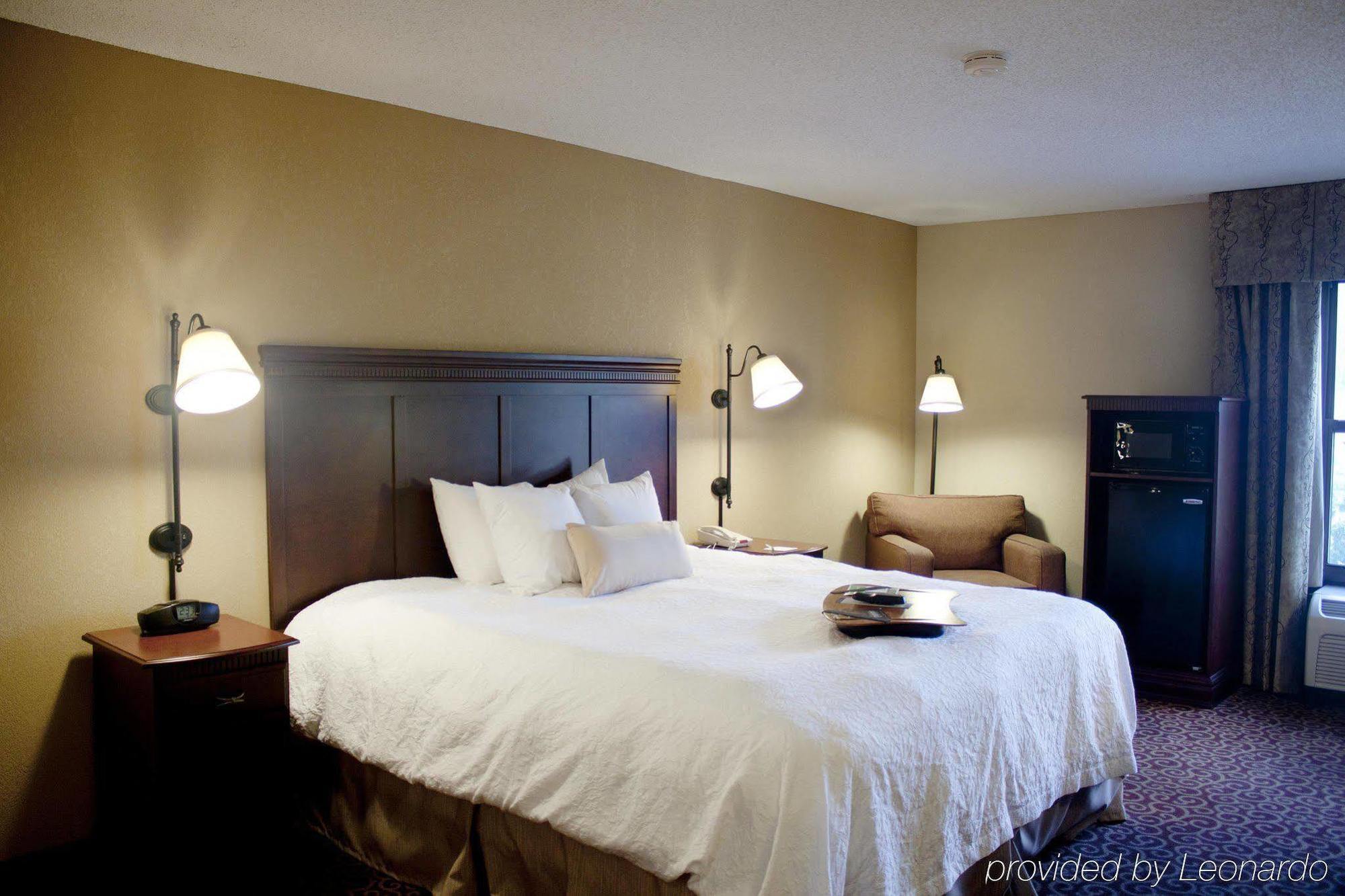 Hampton Inn רסטון חדר תמונה