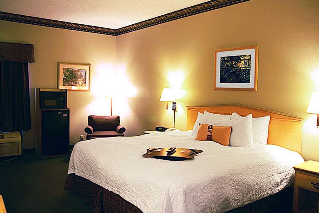 Hampton Inn רסטון חדר תמונה